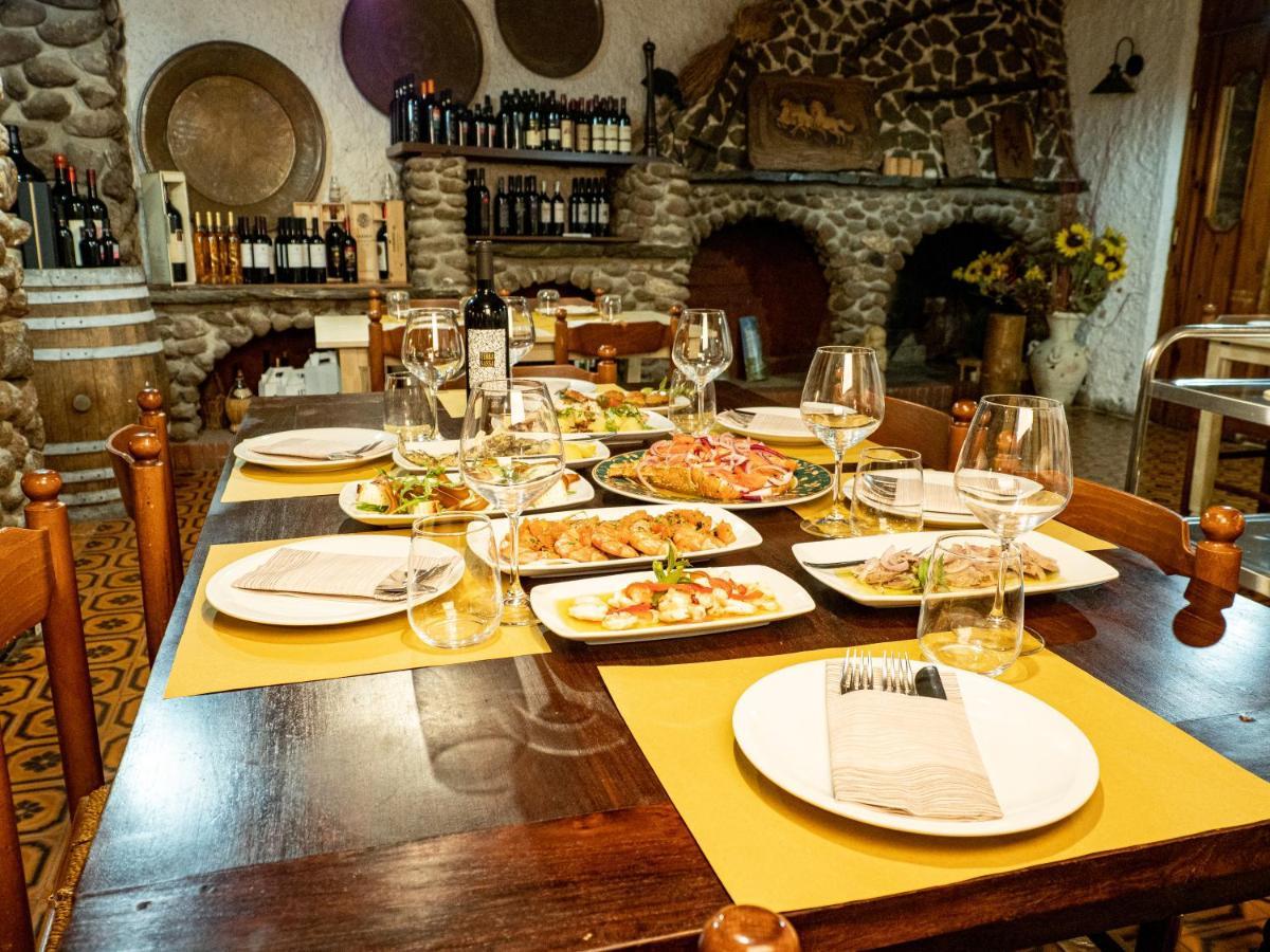 Albergo Ristorante Locanda Rosella Giba 외부 사진