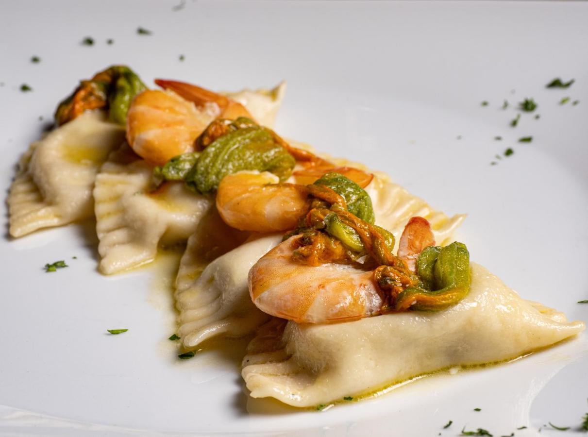 Albergo Ristorante Locanda Rosella Giba 외부 사진